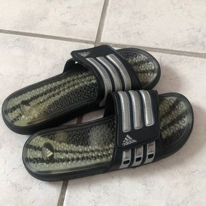 Adidas Slide Size: 8
